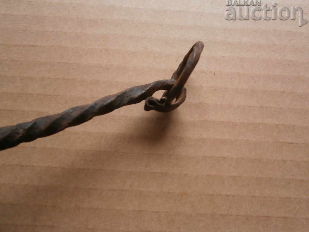 Auction a primitive scent, a gourd, a gourd, a wicker forged iron Auction a primitive scent, a gourd, a gourd, a wicker forged iron