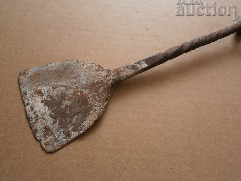 a primitive scent, a gourd, a gourd, a wicker forged iron with price 31.00 BGN | € 15.85