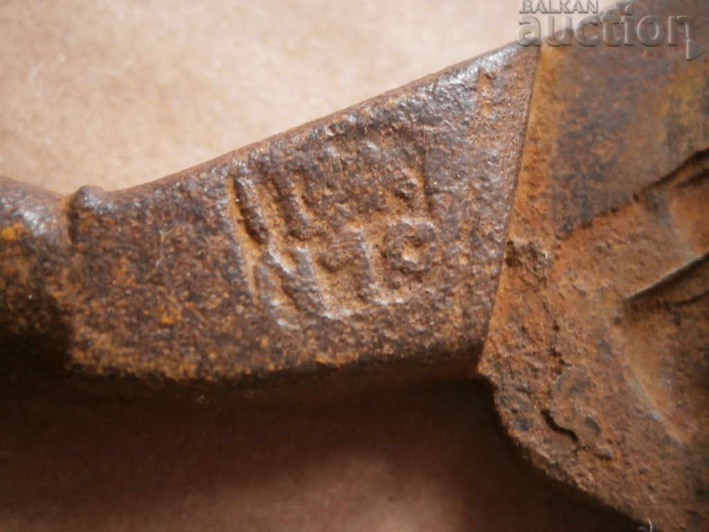 Delivery of ancient Revival forged large scissors Delivery of ancient Revival forged large scissors