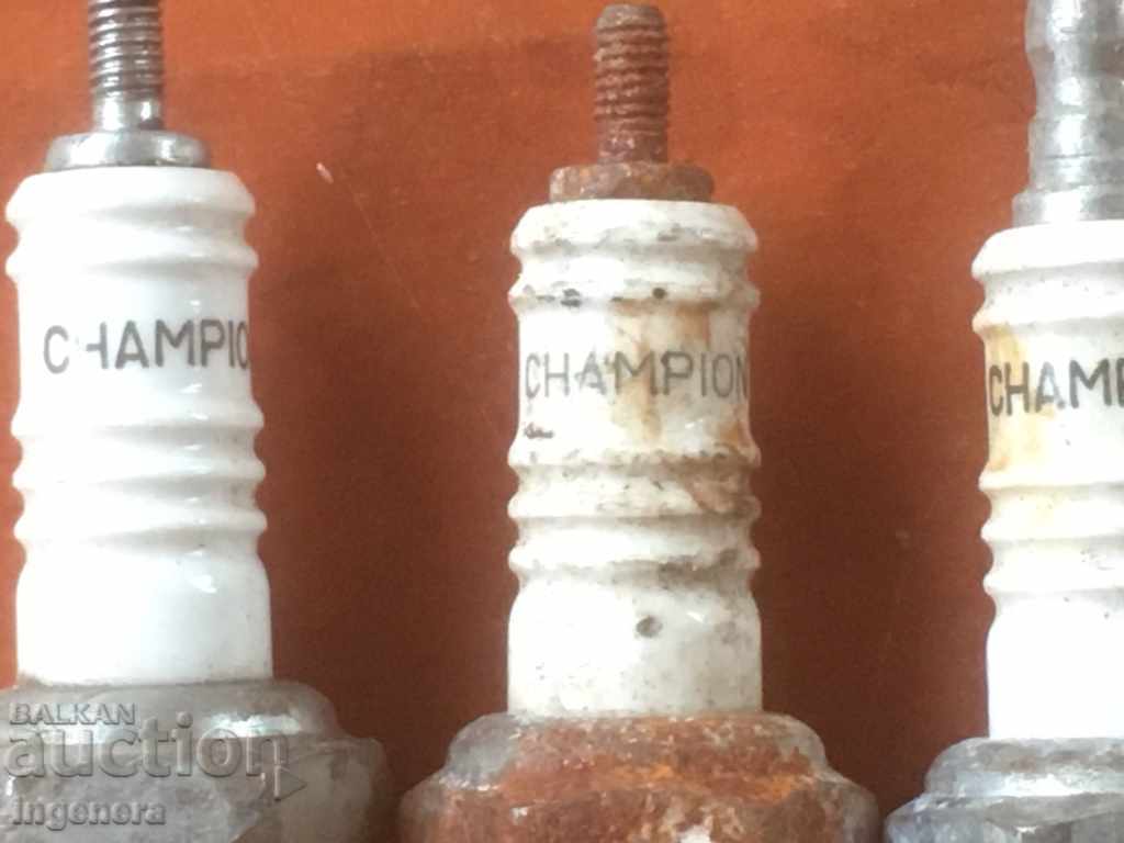 SPARK PLUG AUTOMOBILE-RETRO-3 PCS with price 20.00 BGN | € 10.23 SPARK PLUG AUTOMOBILE-RETRO-3 PCS with price 20.00 BGN | € 10.23