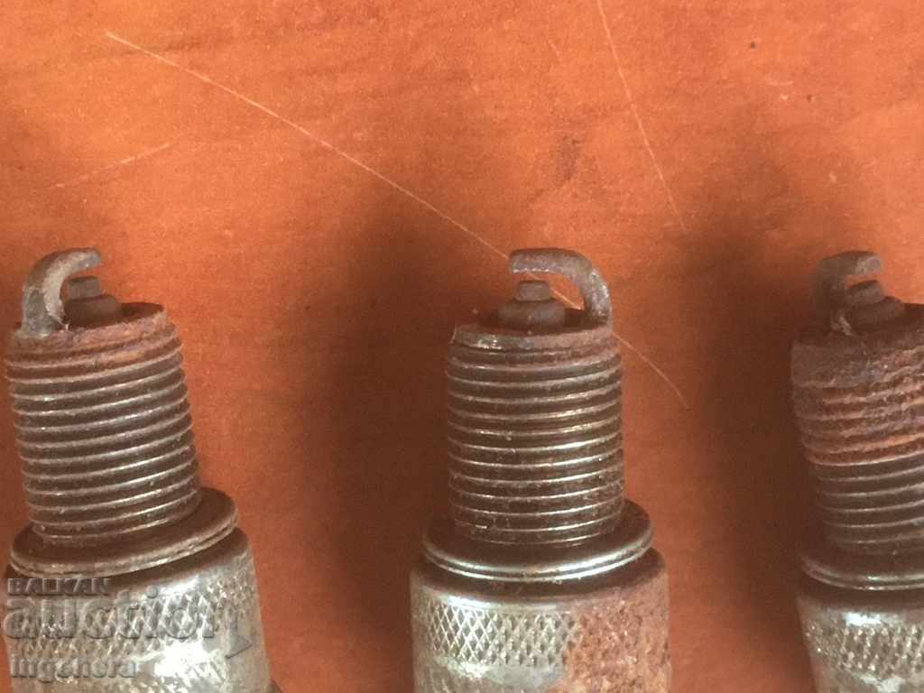 Delivery of SPARK PLUMBER RETRO-3 BR Delivery of SPARK PLUMBER RETRO-3 BR