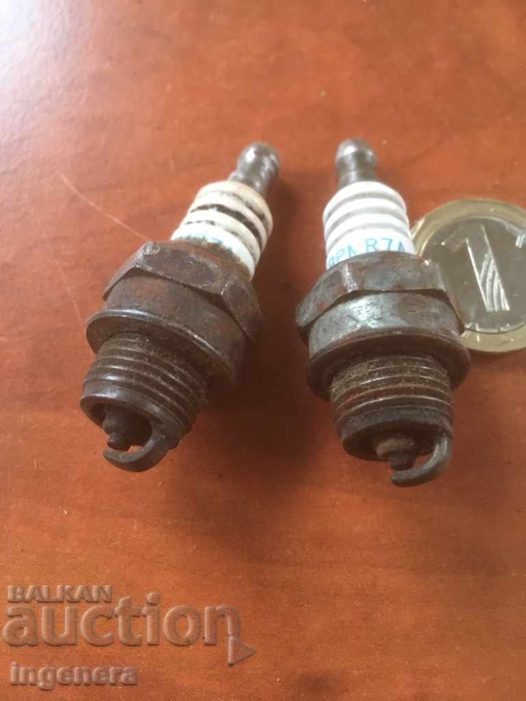 Delivery of SPARK PLUMBING RETRO-2 PCS