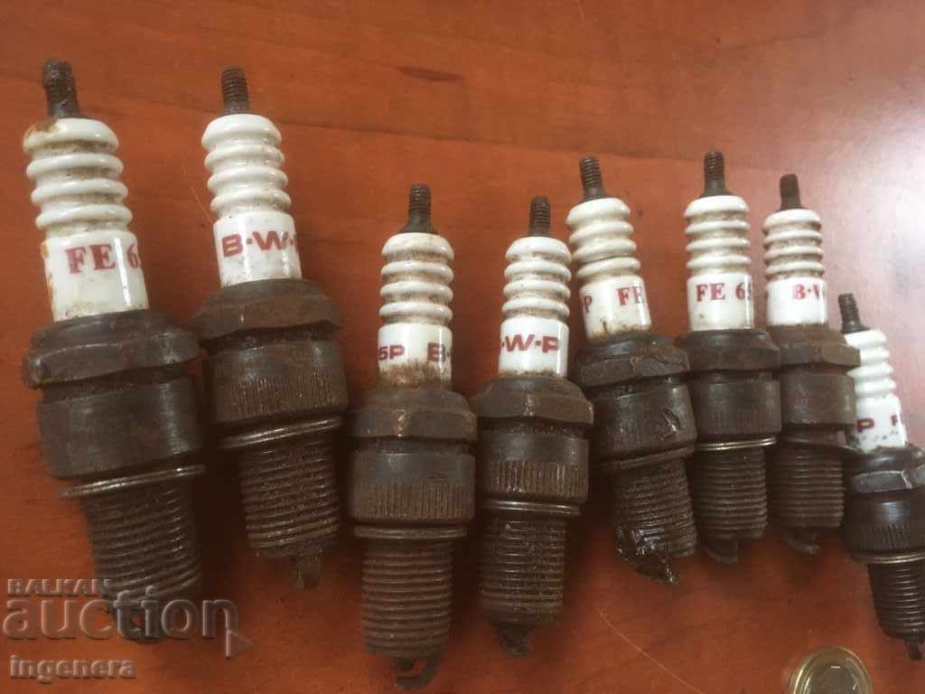 Auction  SPARK PLUMBING RETRO-8 PCS