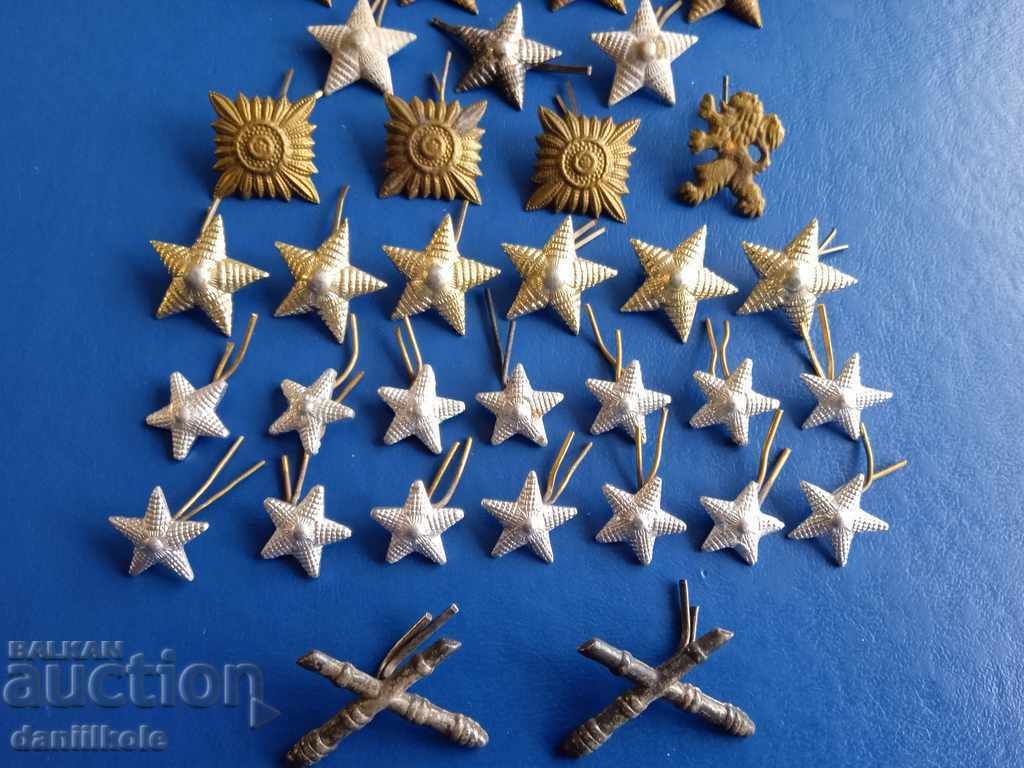Auction *$*Y*$* LOT MILITARY BUTTONS INSIGNIA STARS *$*Y*$* Auction *$*Y*$* LOT MILITARY BUTTONS INSIGNIA STARS *$*Y*$*