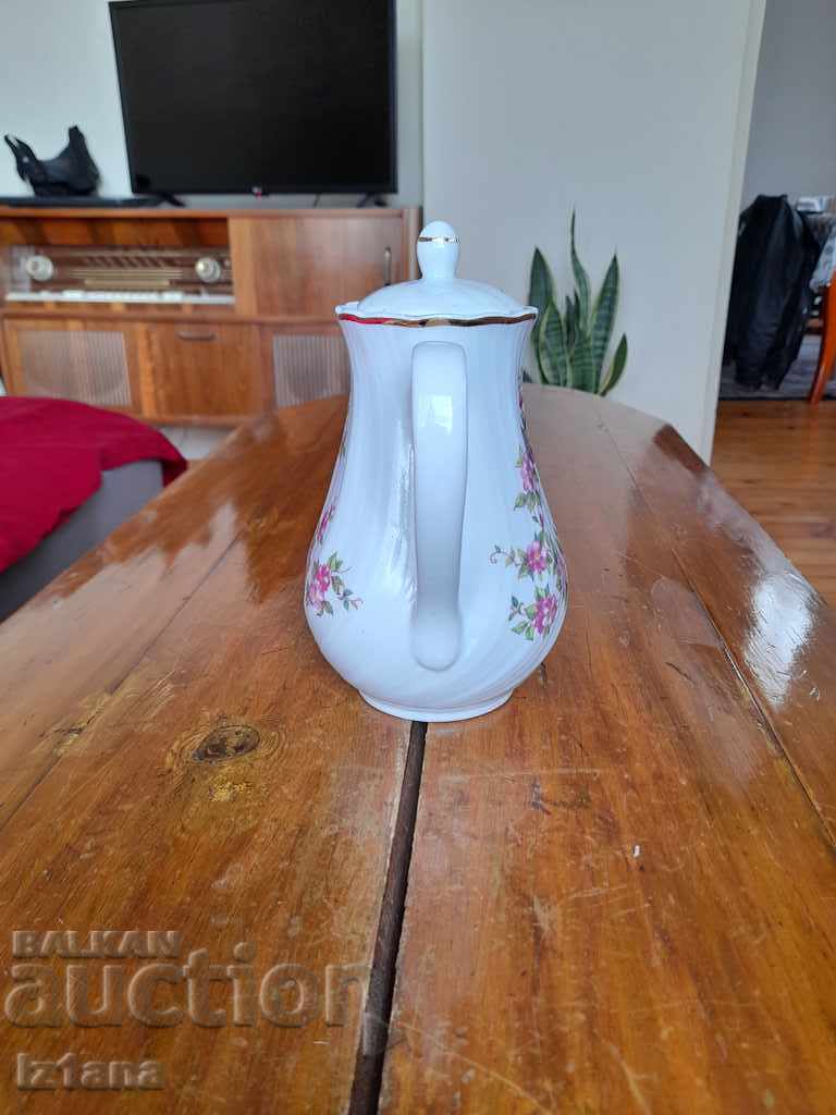 Cană veche de porțelan cu preț 33.00 BGN | € 16.87