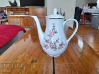 Cană veche de porțelan
