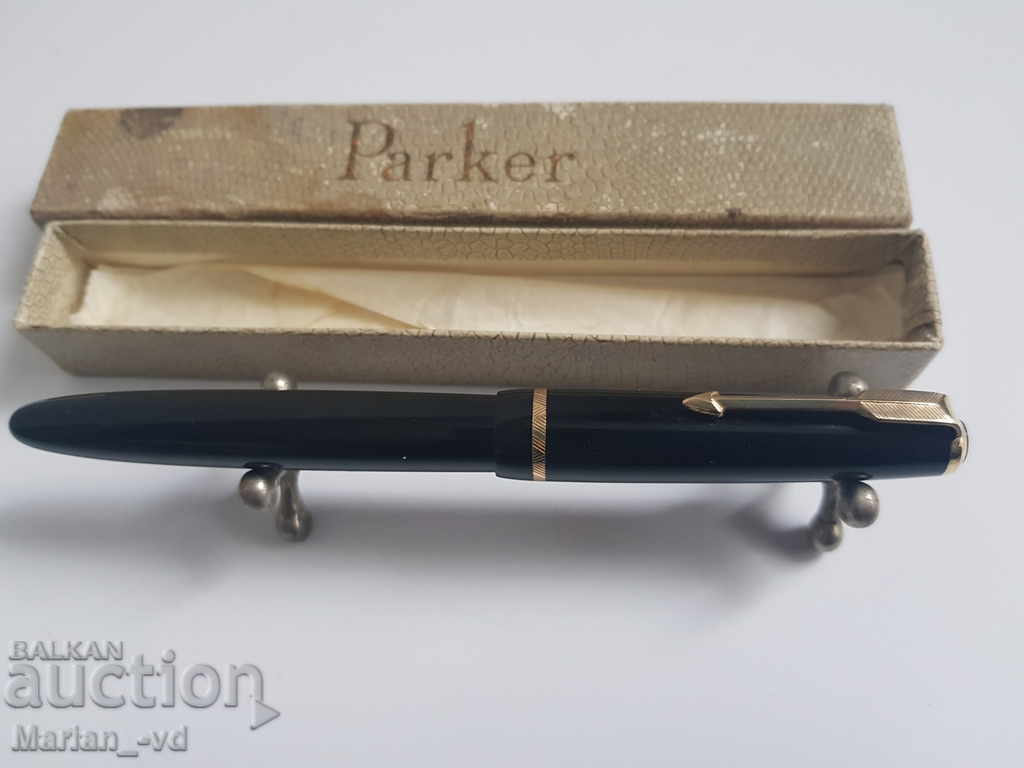 Писалка Паркер Parker  със златен писец 18 карата