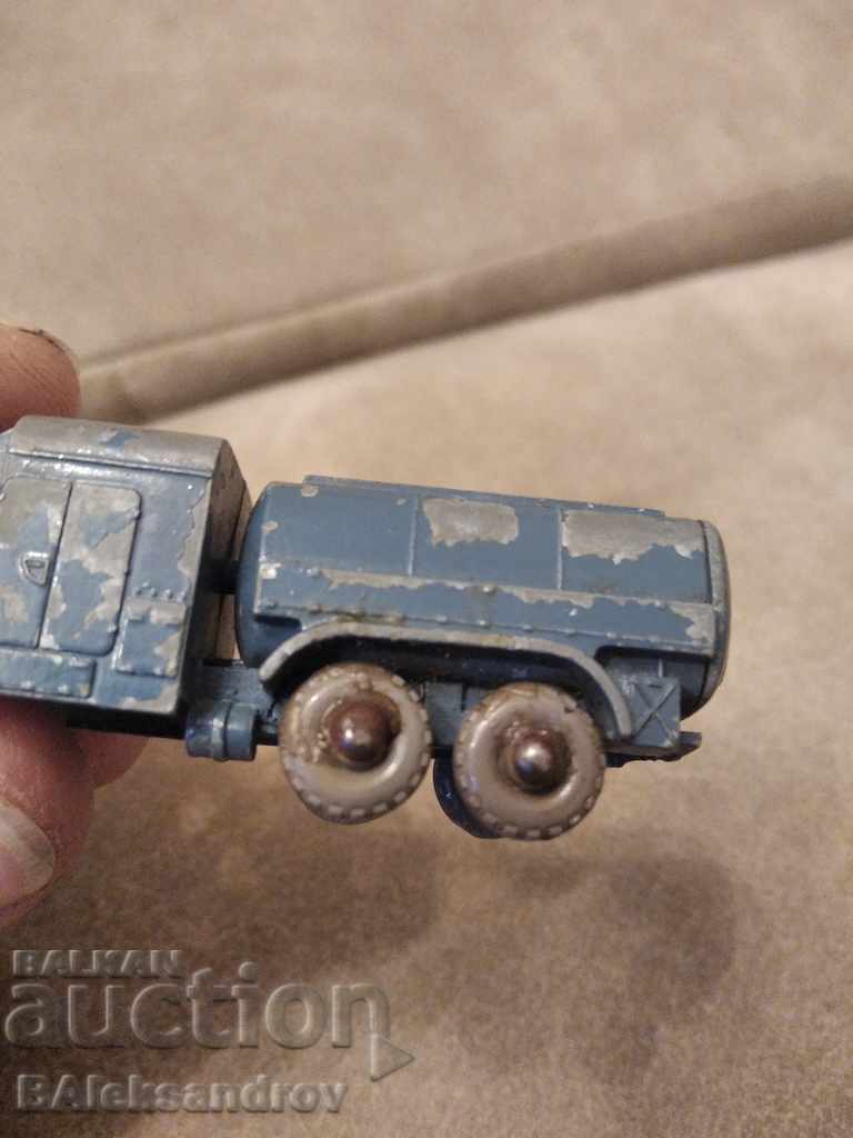 Delivery of Very old stroller rare Delivery of Very old stroller rare