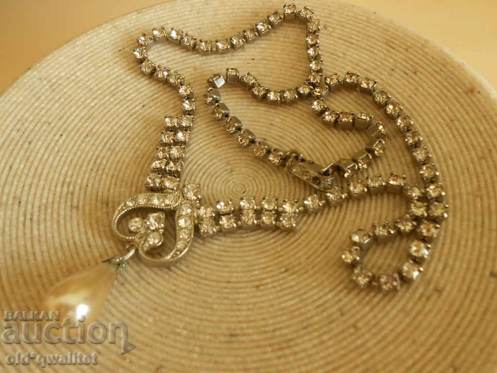 Licitație Colier vechi elegant, elegant, solemn