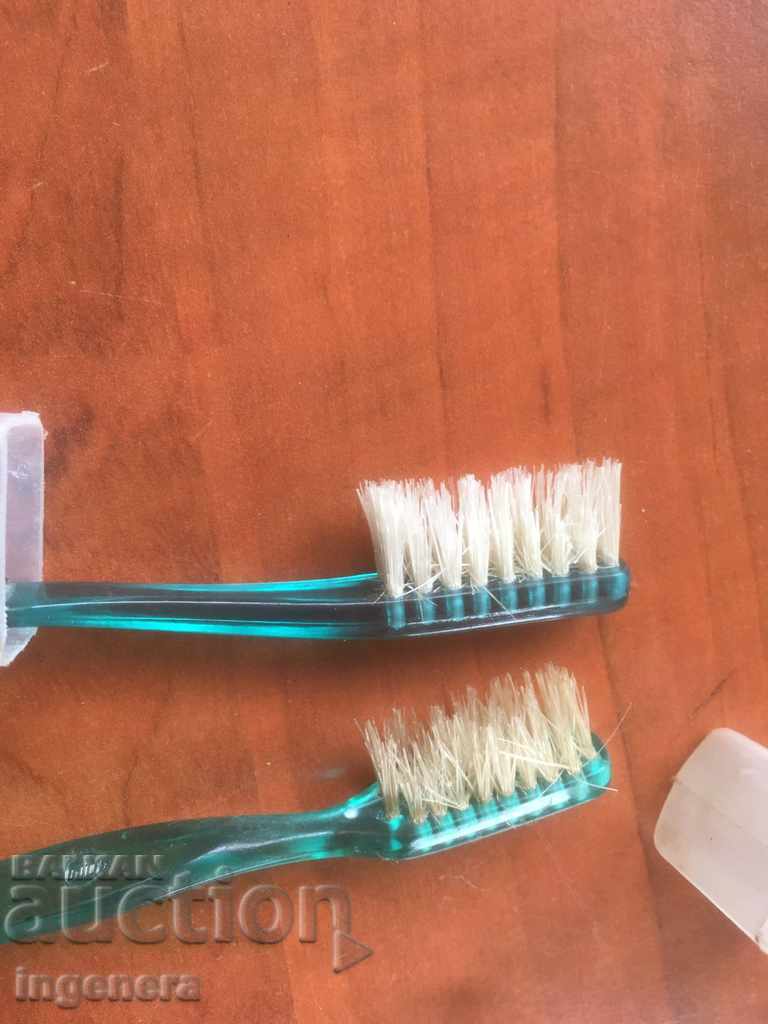 Delivery of BRUSH WITH RETRO BOX FOR COLLECTION Delivery of BRUSH WITH RETRO BOX FOR COLLECTION