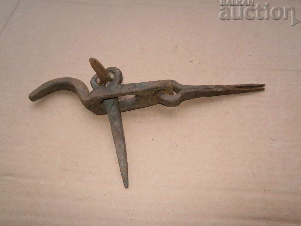 OLD FORGED MANDALE LOCKING MECHANISM - 6 OLD FORGED MANDALE LOCKING MECHANISM - 6