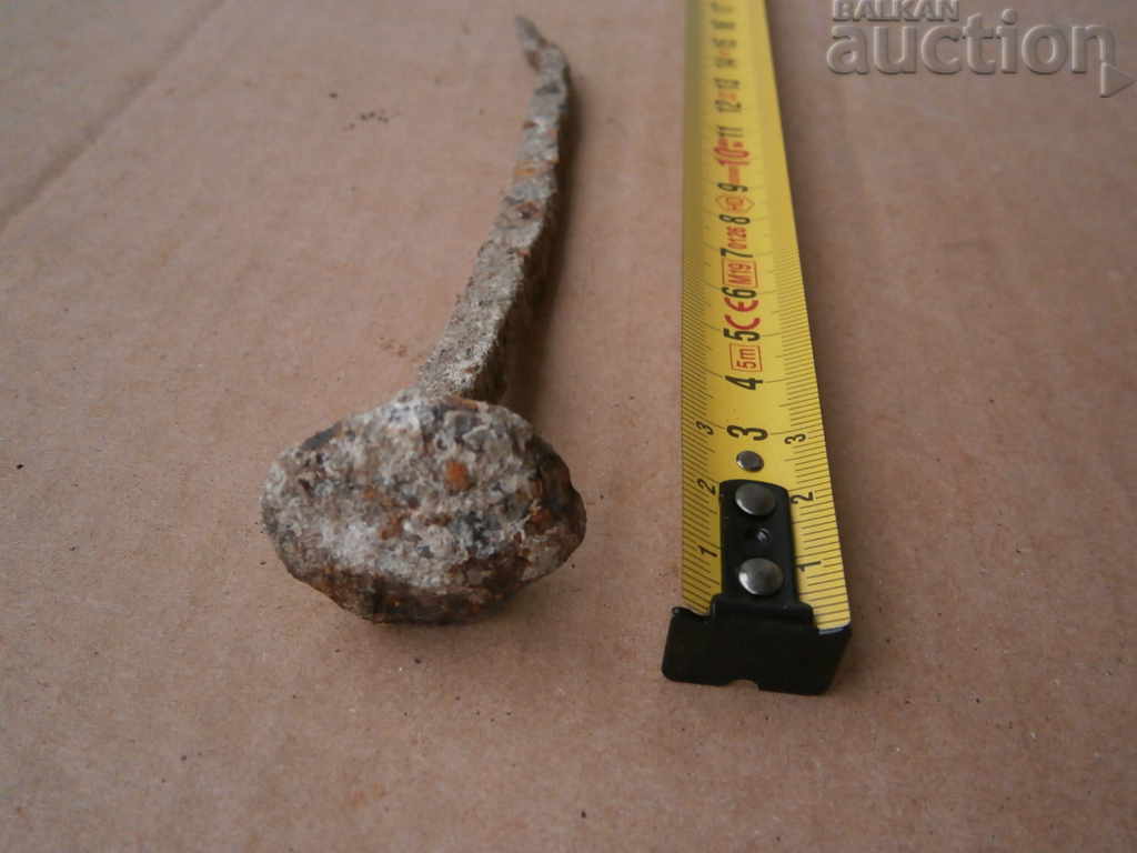 Auction Old wrought iron, nail, wrought iron Auction Old wrought iron, nail, wrought iron