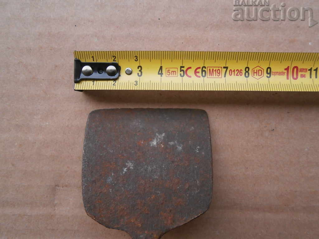 old manual forged coat of arms with price 25.00 BGN | € 12.78 old manual forged coat of arms with price 25.00 BGN | € 12.78