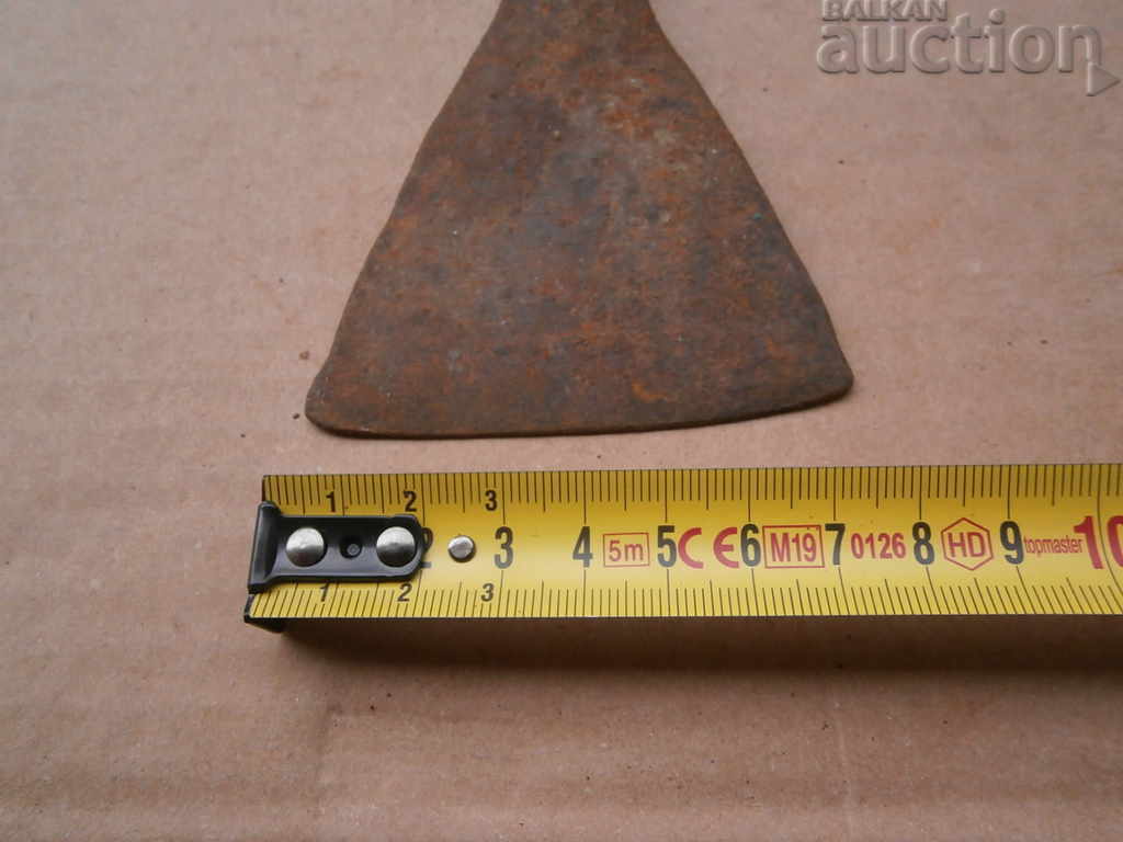 old manual forged coat of arms - 7