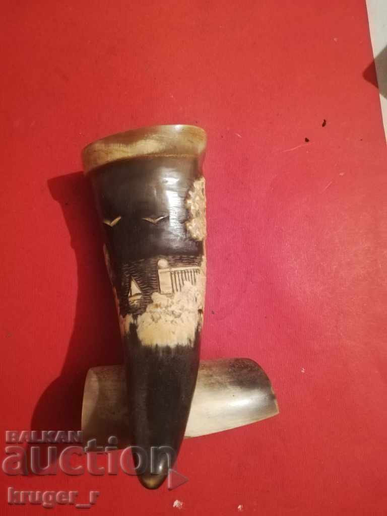 Αναμνηστικό κέρατο με τιμή € 28.12 | 55.00 BGN