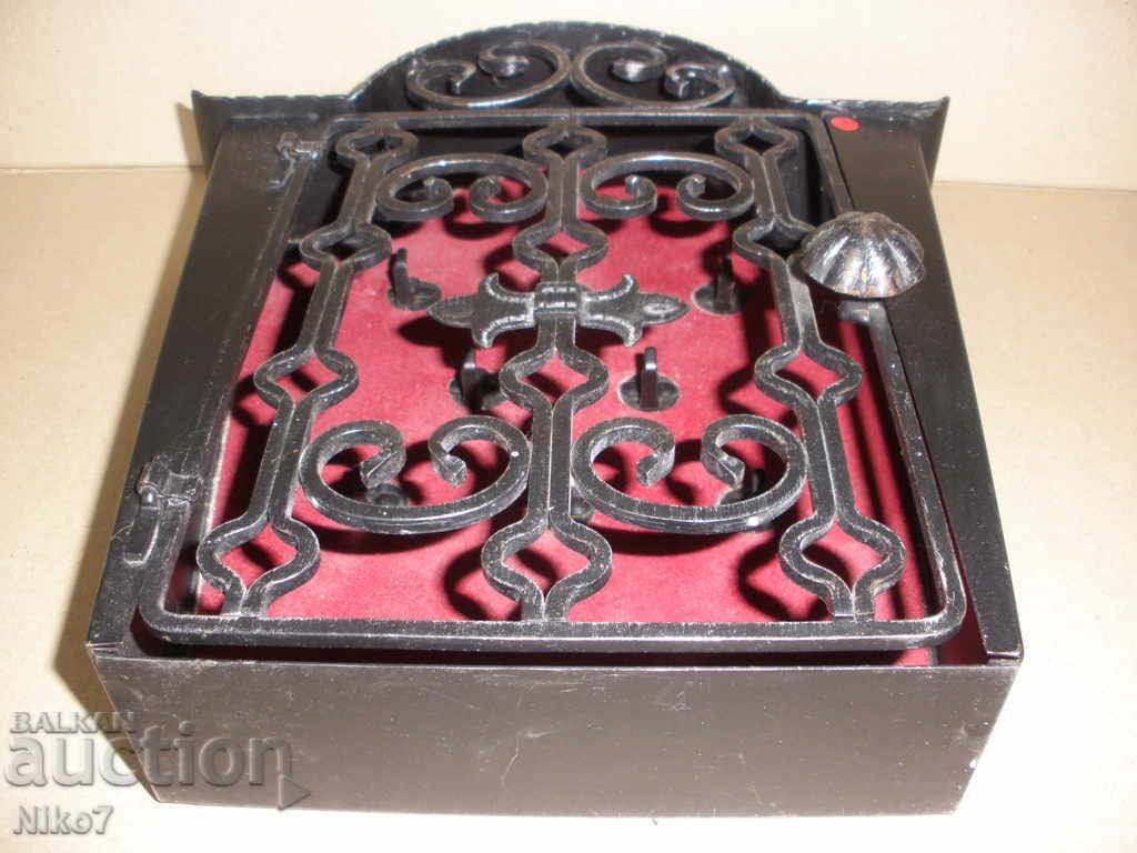 Metal box/holder/hanger/ for keys. with price 77.99 BGN | € 39.88