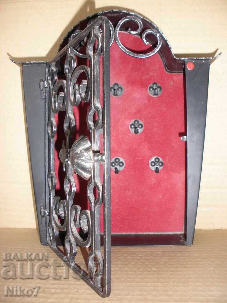 Metal box/holder/hanger/ for keys. - 5