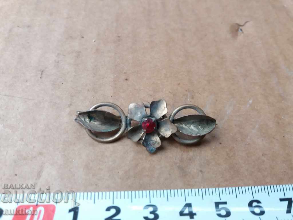 Auction REVIVAL BRONZE BROOCH Auction REVIVAL BRONZE BROOCH