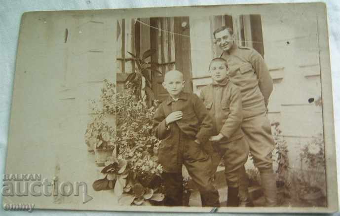 Стара снимка войници военни