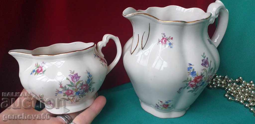 Auction Rare porcelain jugs with floral motifs POLAND Auction Rare porcelain jugs with floral motifs POLAND