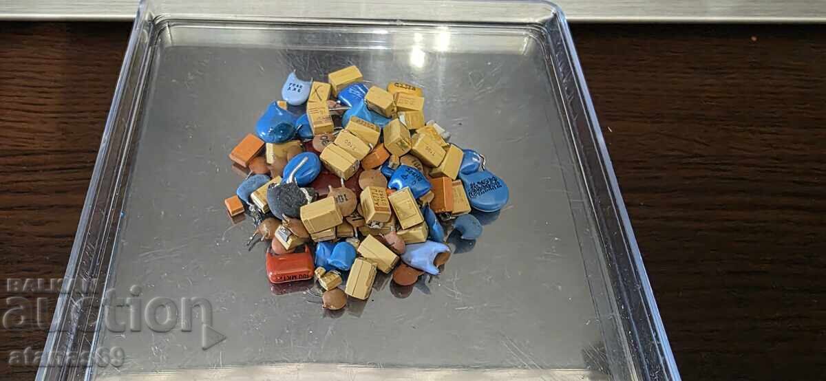 25,18 гр.електронна скрап №17 с цена € 7.99 | 15.63 лв.