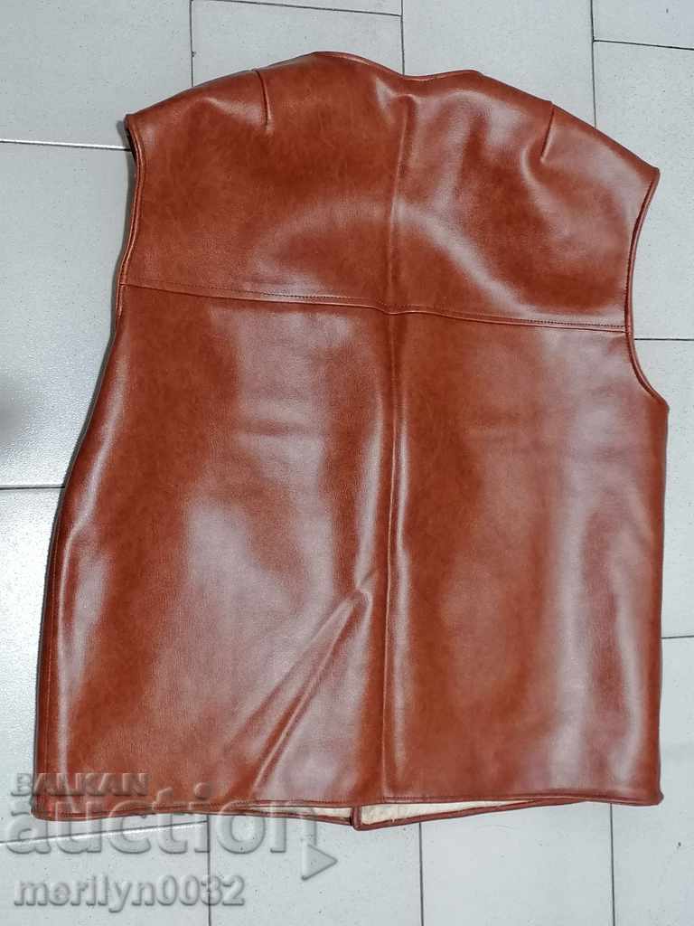 Vesta veche din anii '70 și '80 NRB reală socială NOU cu preț 44.00 BGN | € 22.50