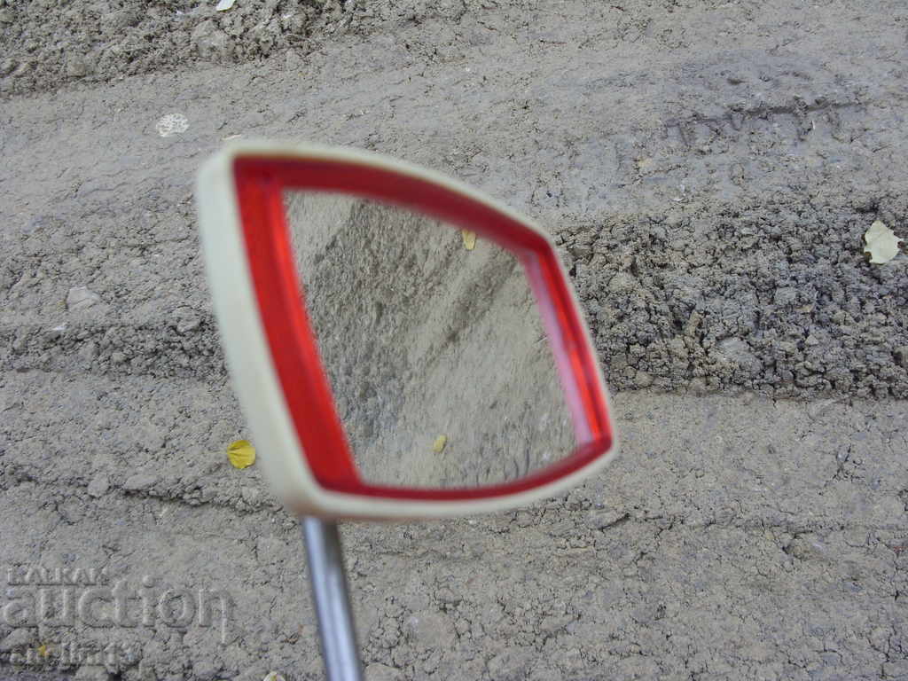 OGLINZĂ RETRO BICICLETĂ cu preț 20.00 BGN | € 10.23