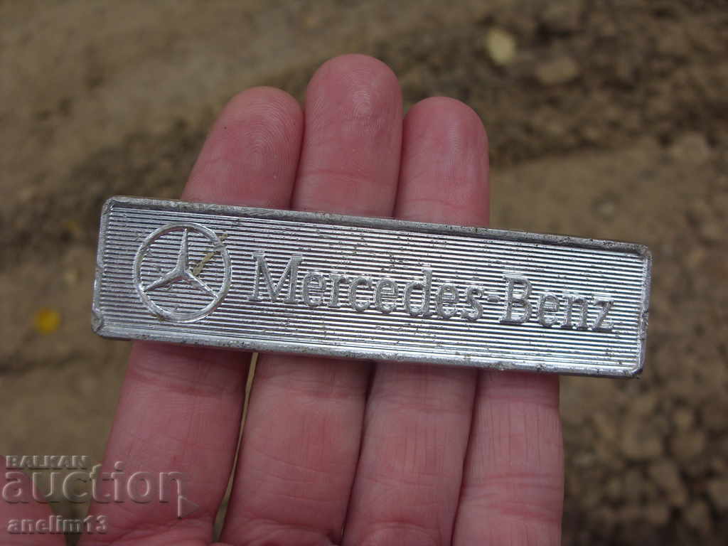 Licitație EMBLEMA RETRO PENTRU MERCEDES BENZ