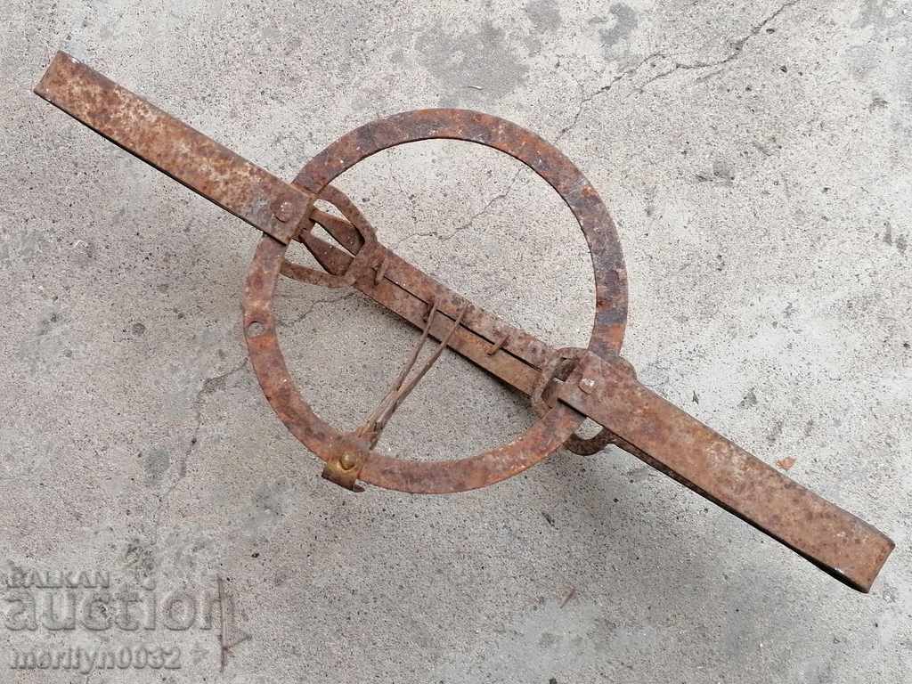 Vintage hand forged trap - 6 Vintage hand forged trap - 6