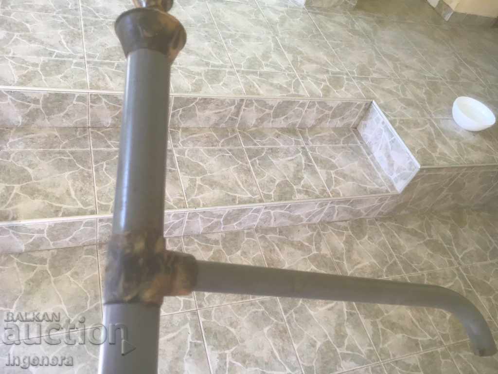 Auction  LIVER HAND PUMP FOR PLASTIC LIQUIDS