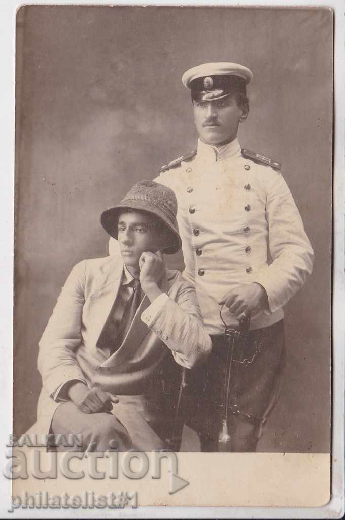 1915 Photo of an officer with a sword with a friend