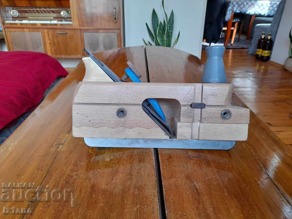 Auction Old Woodworking Plane Howal Auction Old Woodworking Plane Howal