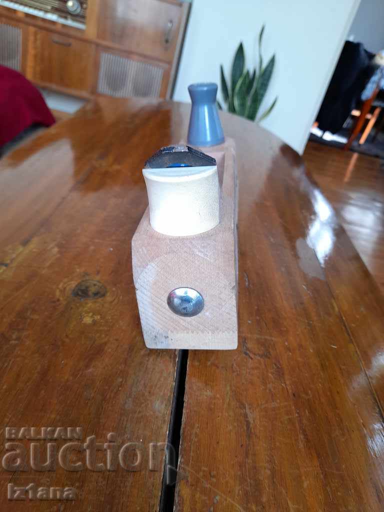 Delivery of Old Woodworking Plane Howal Delivery of Old Woodworking Plane Howal