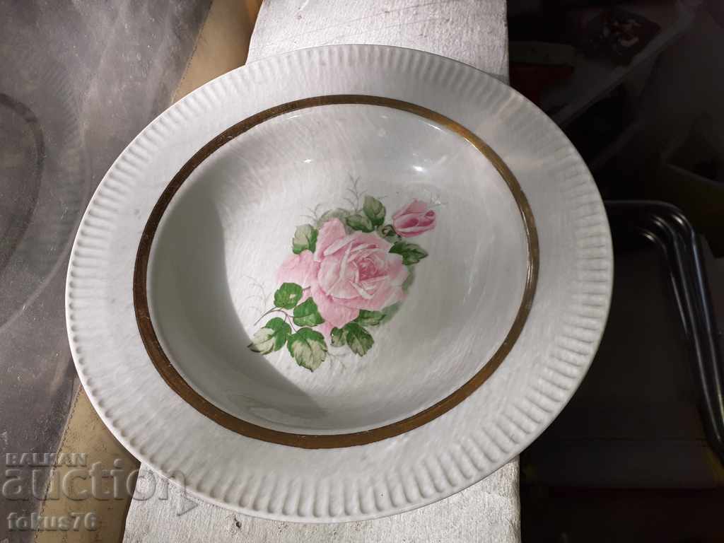 Παράδοση Πιάτο πορσελάνης με σήμανση πορσελάνης με ροζ και χρυσή μπορντούρα Παράδοση Πιάτο πορσελάνης με σήμανση πορσελάνης με ροζ και χρυσή μπορντούρα