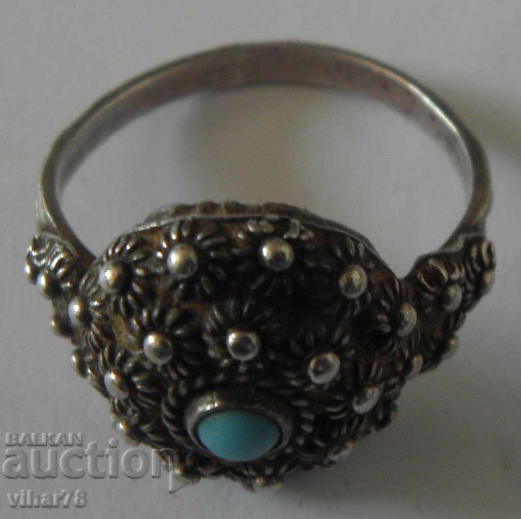 Auction OLD WOMEN'S SILVER RING Auction OLD WOMEN'S SILVER RING