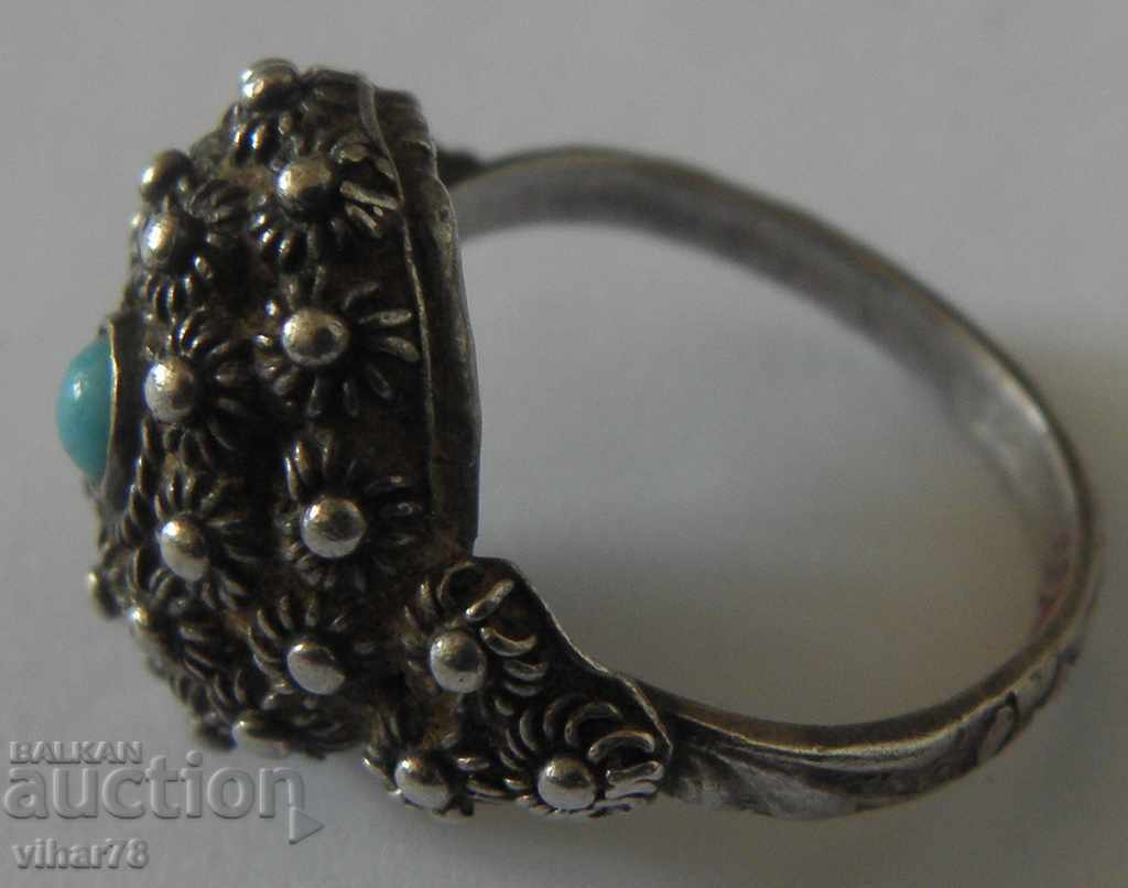 Delivery of OLD WOMEN'S SILVER RING Delivery of OLD WOMEN'S SILVER RING