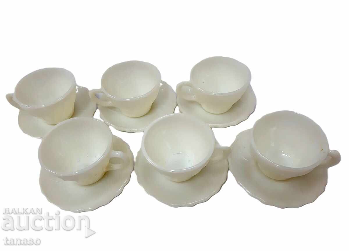 Auction  Tea set - 6 cups with 6 saucers (2.2)