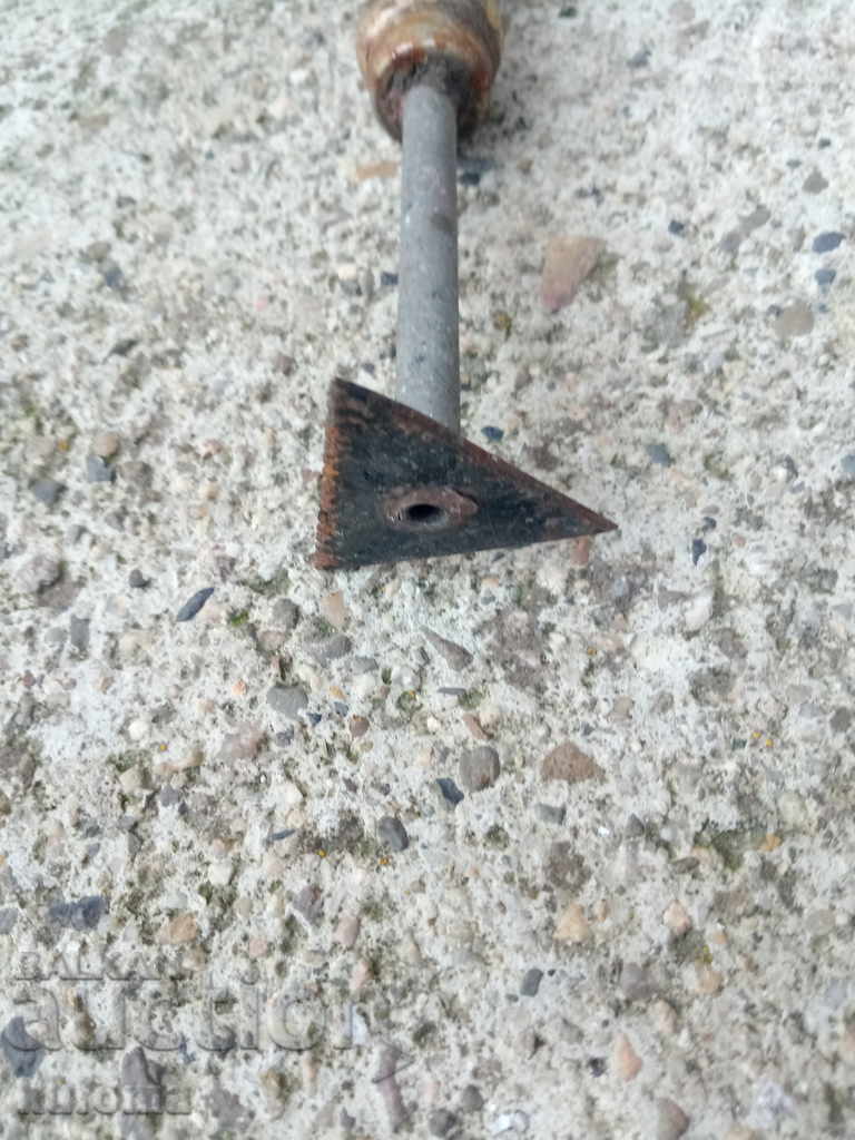 Стар инструмент с цена 9.99 лв. | € 5.11 Стар инструмент с цена 9.99 лв. | € 5.11