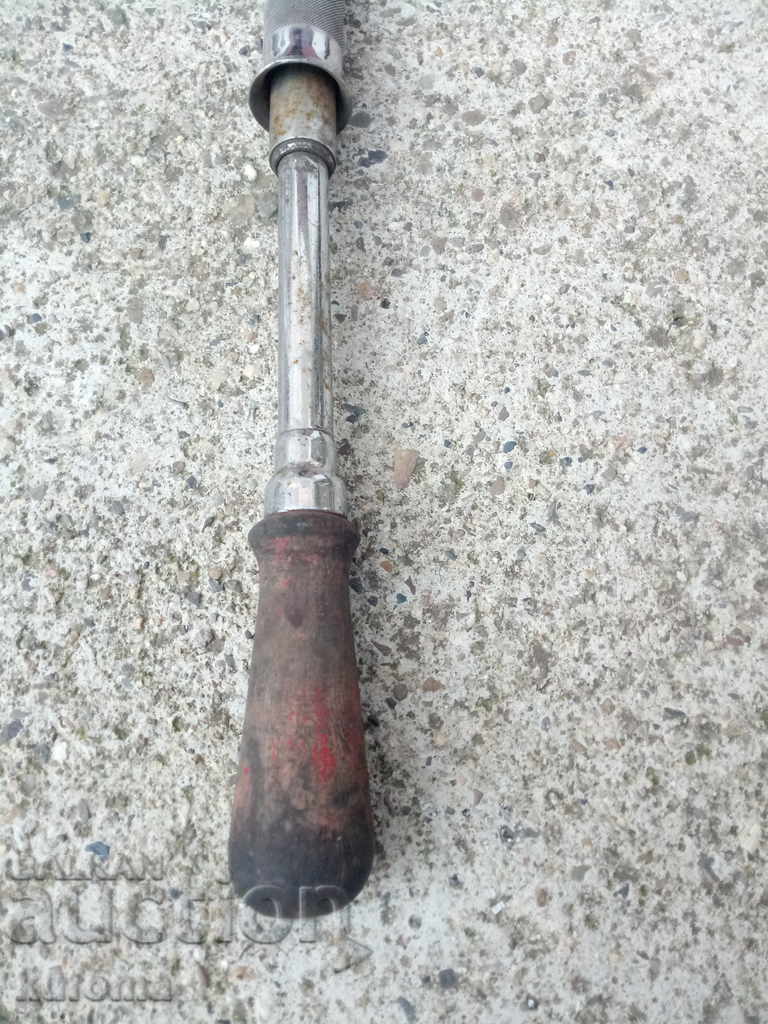 Auction Screwdriver Auction Screwdriver