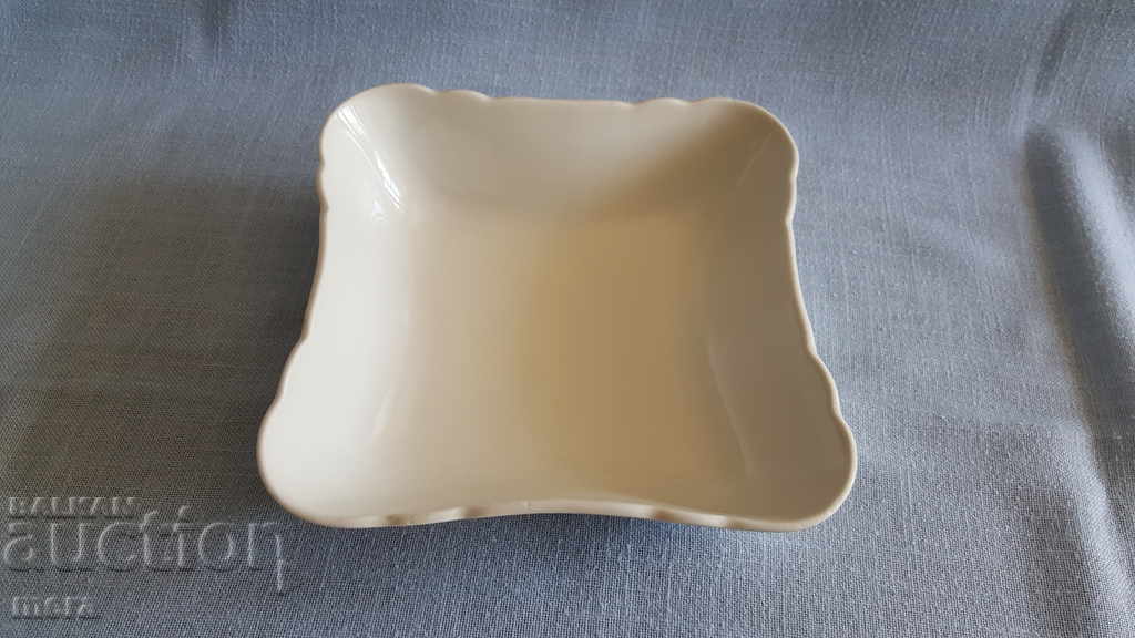 Auction Porcelain salad bowl - Bavaria Auction Porcelain salad bowl - Bavaria