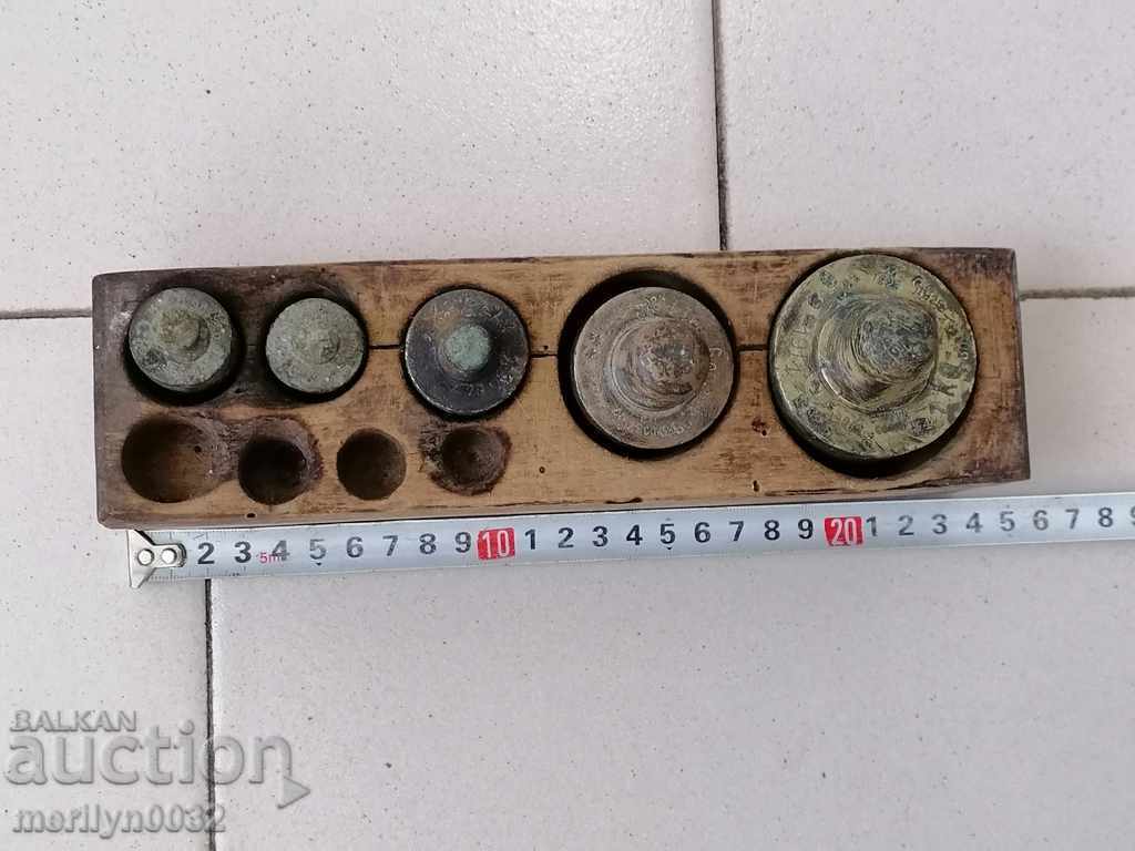 Licitație Greutățile lotului pentru cântare cântarele vechi controlează greutatea, exagerarea