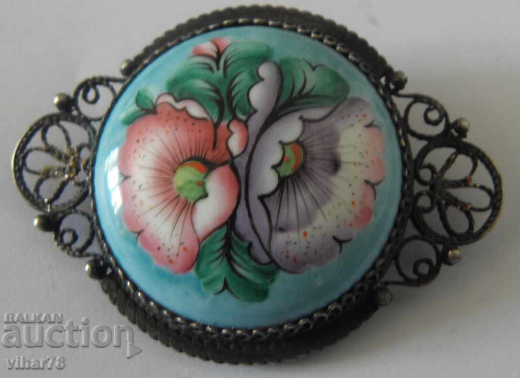 Old brooch with price 65.99 BGN | € 33.74 Old brooch with price 65.99 BGN | € 33.74