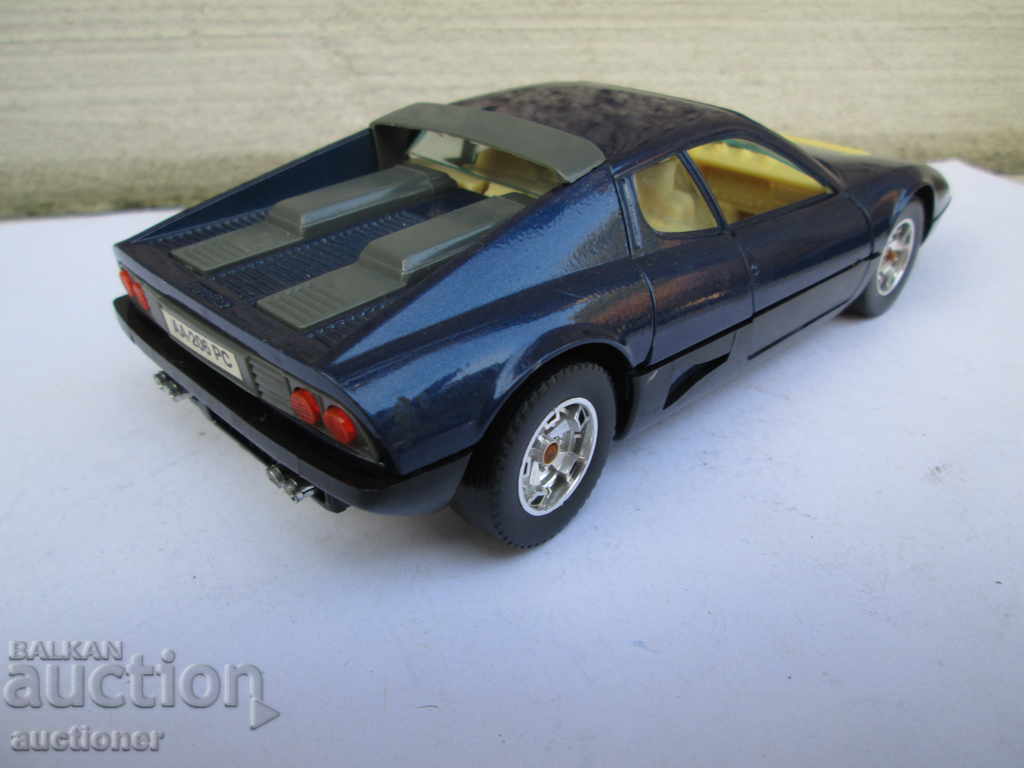 Delivery of BURAGO FERRARI ITALIAN TOY1 / 24-row