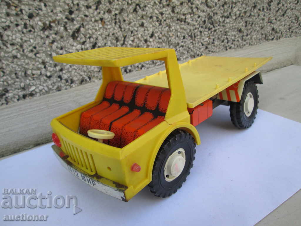 OLD TRUCK WORLD-USSR - 7