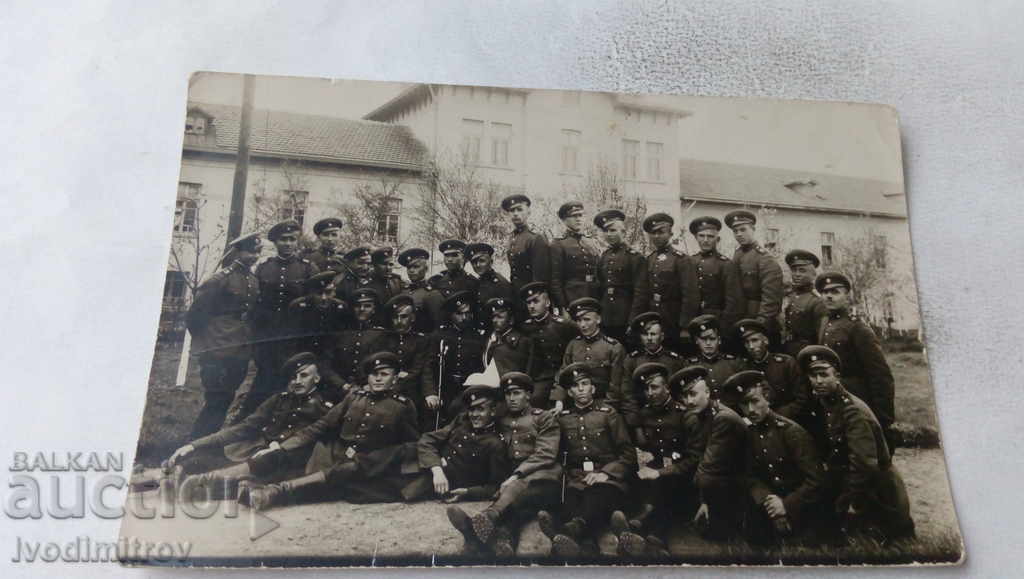 Foto Sofia Ofițeri și soldați ai plutonului II Compania III 1937