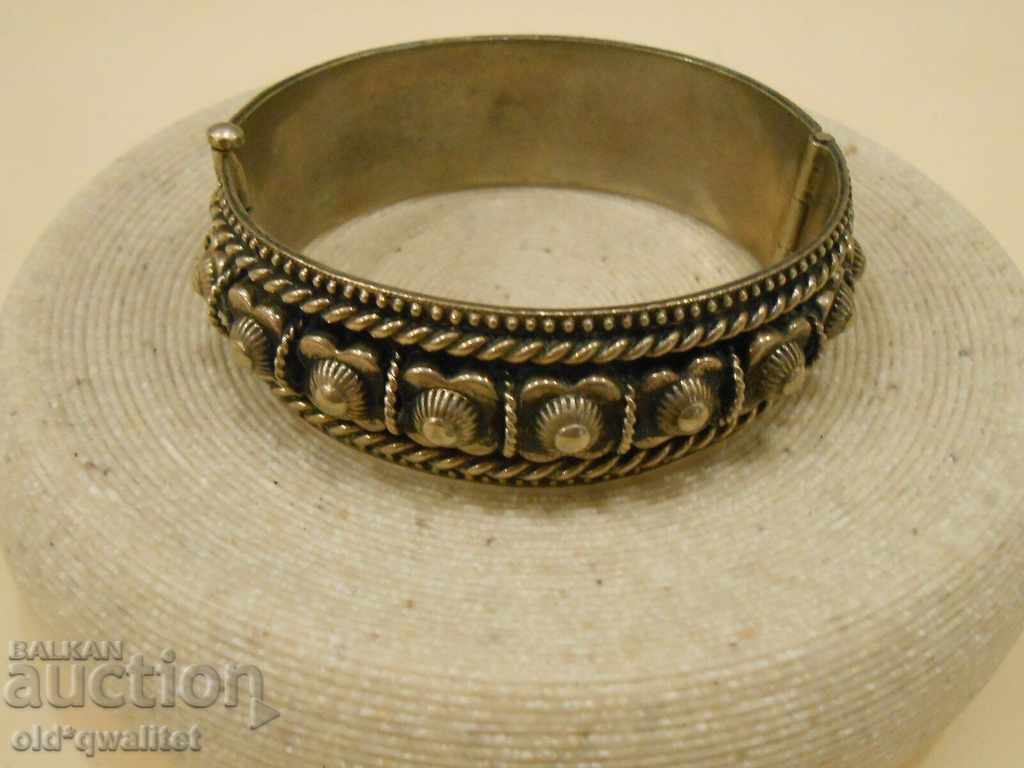 Auction Old, very beautiful wide BRACELET Auction Old, very beautiful wide BRACELET