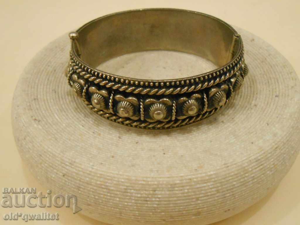 Old, very beautiful wide BRACELET Old, very beautiful wide BRACELET