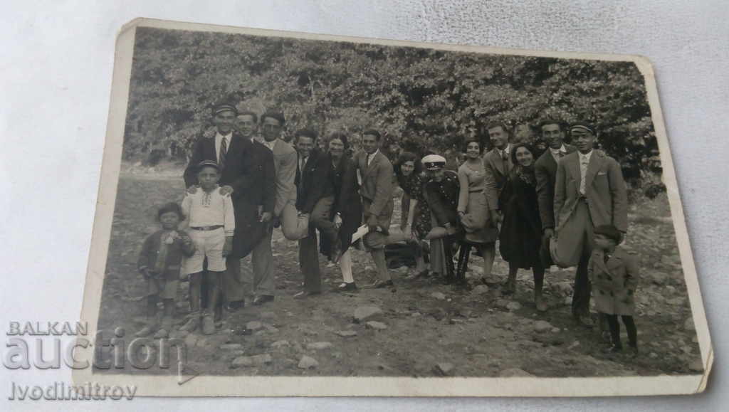 Fotografie Compania Tryavna într-o călătorie 1930