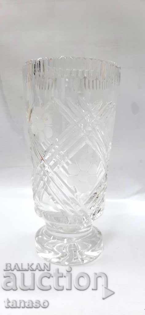 Vaza de cristal veche de 19 cm (2.2.6)
