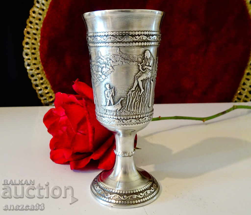 Goblet, cup from Lorelei and the Boatman (tin) Goblet, cup from Lorelei and the Boatman (tin)